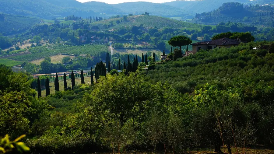 Toscana, alla scoperta della sua antica tradizione termale fra culti, miti e natura meravigliosa