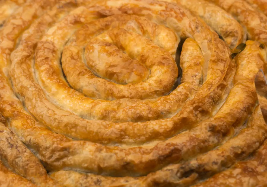 Burek: cos'è e varianti balcaniche a confronto