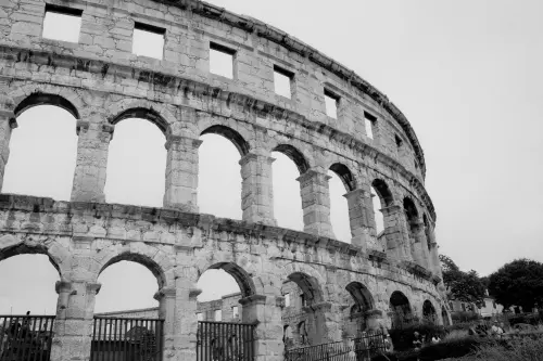 Pola Croazia: cosa vedere nella città dell'anfiteatro