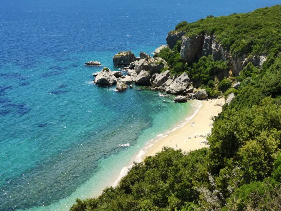 Mari Albania: la riviera ionica da Saranda a Valona